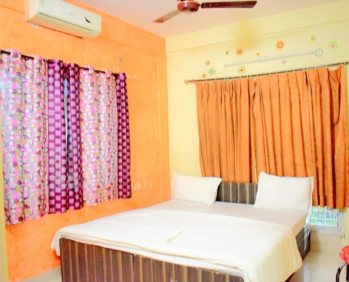 The Tavern Orchid Hotel Calcutta  Esterno foto