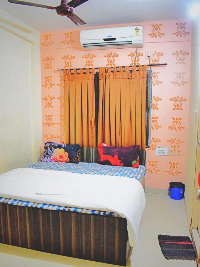The Tavern Orchid Hotel Calcutta  Esterno foto