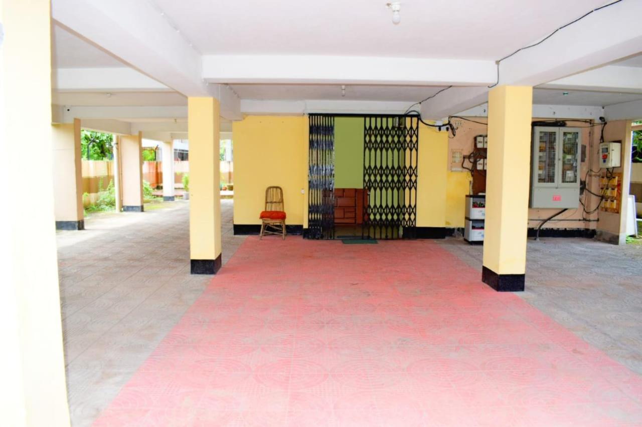 The Tavern Orchid Hotel Calcutta  Esterno foto