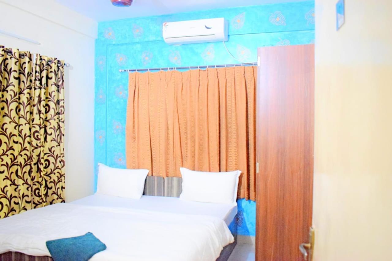 The Tavern Orchid Hotel Calcutta  Esterno foto