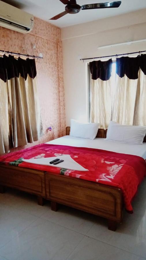 The Tavern Orchid Hotel Calcutta  Esterno foto