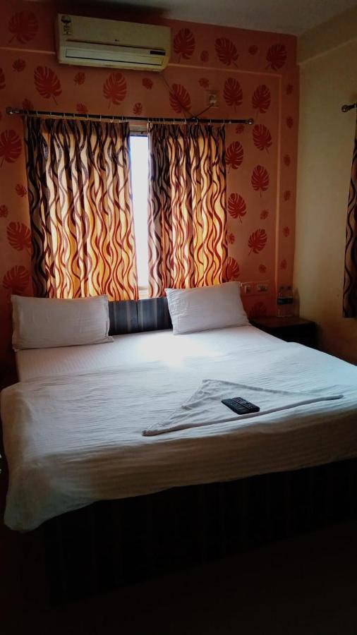 The Tavern Orchid Hotel Calcutta  Esterno foto
