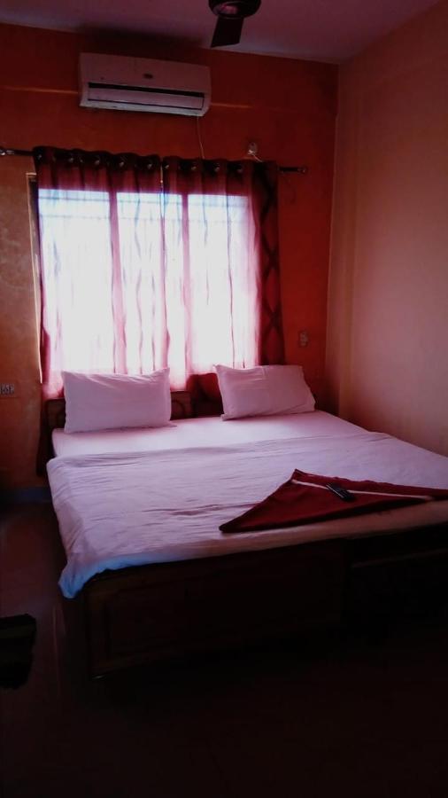 The Tavern Orchid Hotel Calcutta  Esterno foto