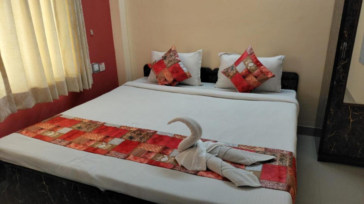 The Tavern Orchid Hotel Calcutta  Esterno foto